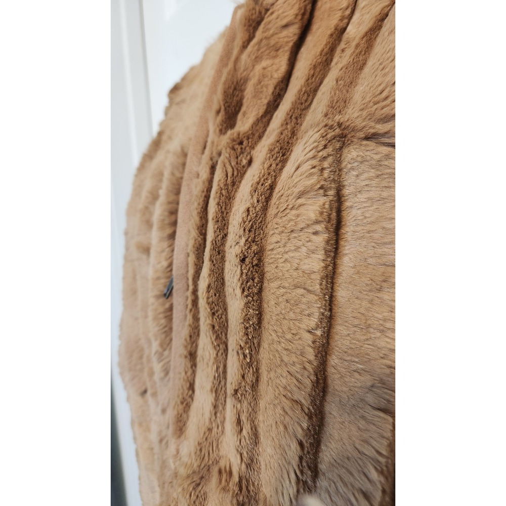 Cynthia Steffe Rabbit Fur Knit Back Vest Size Medium Tan Beige Zip Front - Picture 6 of 13